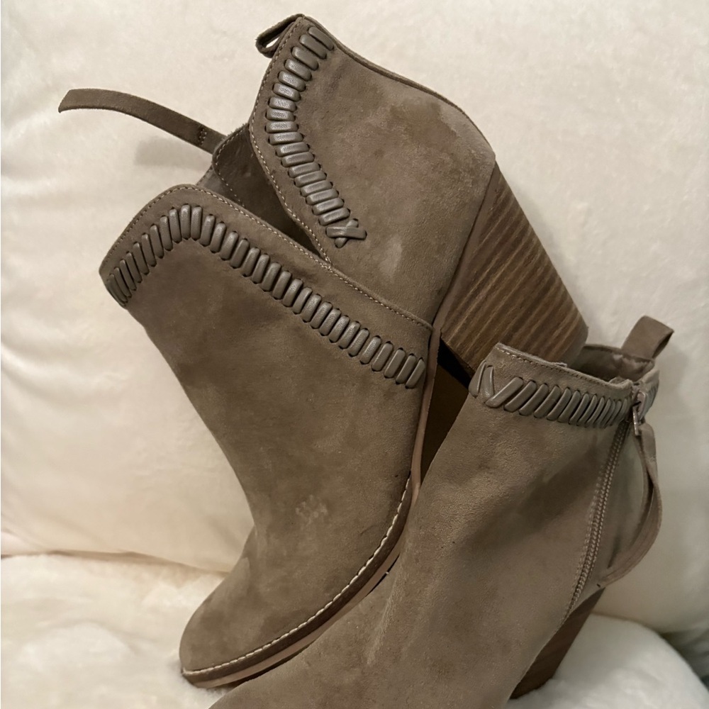 Tan boots